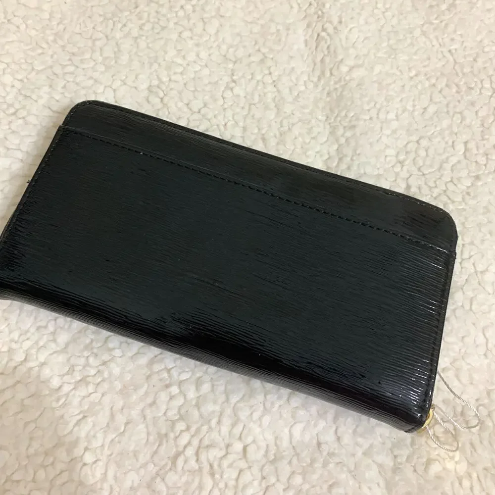 Black Wavy Texture Striated Patent Leather Zip Around Continental Clutch Wallet